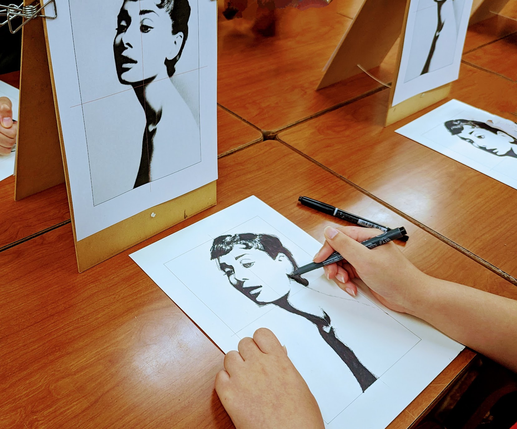 絵画クラス10月の制作・コントラスト