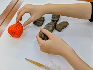 絵画クラス11月の制作・模刻「ほおずき」