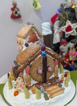 小学生クラス12月2回目・お菓子の家