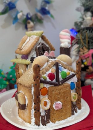 園小混合クラス12月2回目・お菓子の家